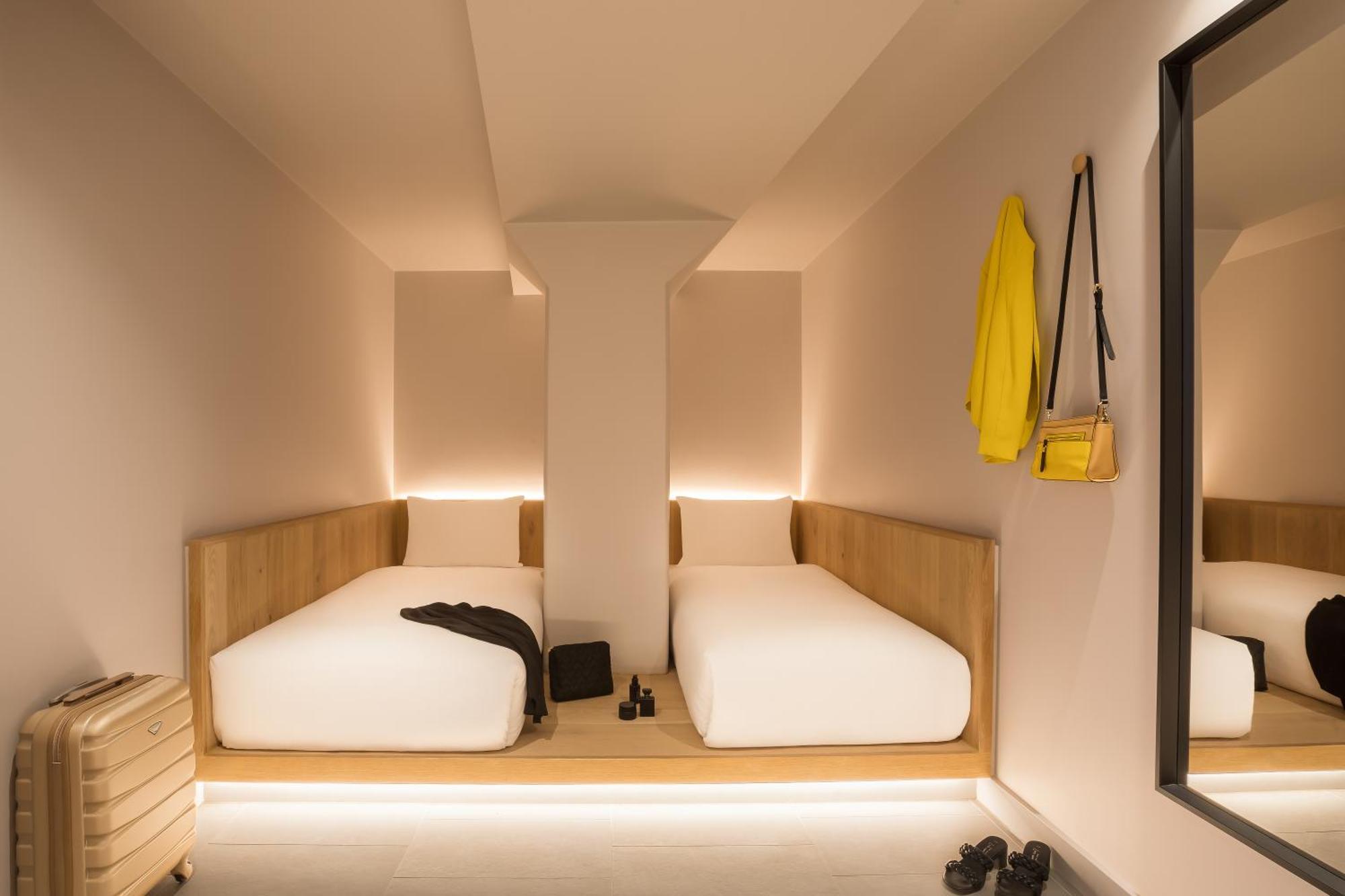 Zedwell Underground Hotel Tottenham Court Rd London Zimmer foto